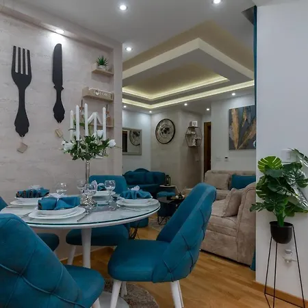 Apartman Golden Hill & *