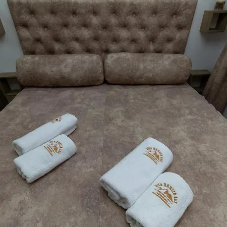 Golden Hill & Apartman *